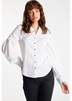 Gładka bluzka koszulowa ze sklepu MONNARI w kategorii Koszule damskie - zdjęcie 125600243