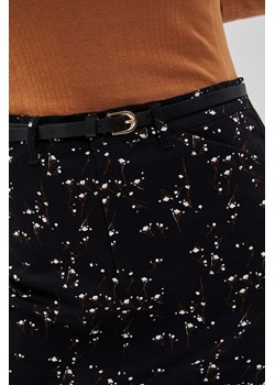 Ołówkowa spódnica z nadrukiem ze sklepu Moodo.pl w kategorii Spódnice - zdjęcie 126860401
