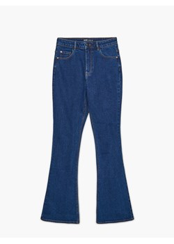 Cropp - Granatowe jeansy flare - granatowy ze sklepu Cropp w kategorii Jeansy damskie - zdjęcie 127323190