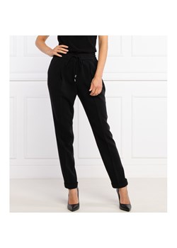 BOSS Spodnie TARIYANA 9 | Regular Fit ze sklepu Gomez Fashion Store w kategorii Spodnie damskie - zdjęcie 128036863