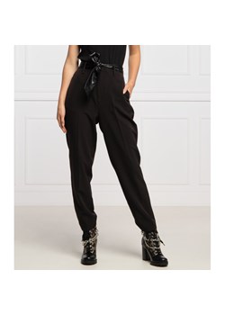 GUESS JEANS Spodnie HOPE | Regular Fit | high waist ze sklepu Gomez Fashion Store w kategorii Spodnie damskie - zdjęcie 128042962
