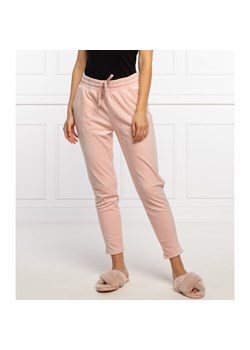 UGG Spodnie dresowe HAYDN | Regular Fit ze sklepu Gomez Fashion Store w kategorii Spodnie damskie - zdjęcie 128053813