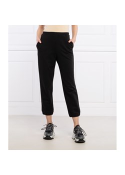 Love Moschino Spodnie dresowe | Regular Fit ze sklepu Gomez Fashion Store w kategorii Spodnie damskie - zdjęcie 128070584