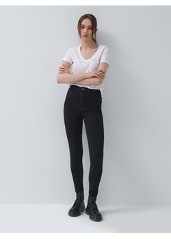 Jeansy skinny fit z wysokim stanem czarne - Czarny ze sklepu House w kategorii Jeansy damskie - zdjęcie 129083421