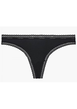 Stringi Calvin Klein ze sklepu Darbut w kategorii Majtki damskie - zdjęcie 129910414