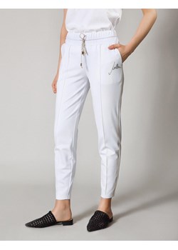 Białe spodnie dresowe w kant ze sklepu Molton w kategorii Spodnie damskie - zdjęcie 130216170