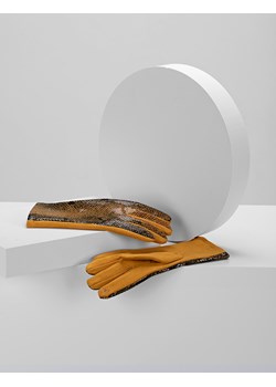 Musztardowe rękawiczki z motywem wężowej skórki ze sklepu Molton w kategorii Rękawiczki damskie - zdjęcie 130217150