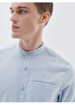 Cropp - Niebieska koszula ze stójką - niebieski ze sklepu Cropp w kategorii Koszule męskie - zdjęcie 130550034