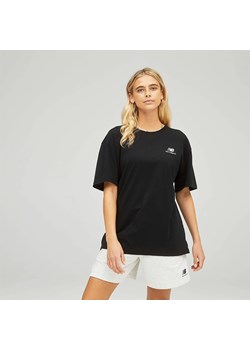 Koszulka New Balance UT21503BK – czarna ze sklepu New Balance Poland w kategorii Bluzki damskie - zdjęcie 131143423