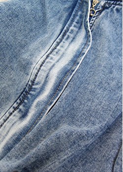Długa jeansowa damska kurtka z kapturem niebieska (c122) ze sklepu goodlookin.pl w kategorii Kurtki damskie - zdjęcie 131437310