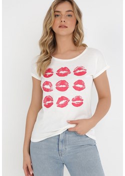 Jasnobeżowy T-shirt Hermora ze sklepu Born2be Odzież w kategorii Bluzki damskie - zdjęcie 131494684