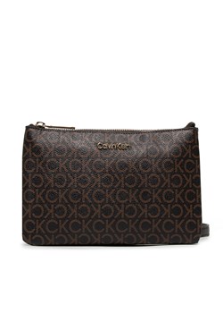 Torebka Calvin Klein - Ck Must Ew Xbody Mono K60K609417 0HD ze sklepu eobuwie.pl w kategorii Listonoszki - zdjęcie 132724333