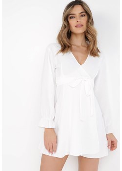 Biała Sukienka Dyninca ze sklepu Born2be Odzież w kategorii Sukienki - zdjęcie 132819634
