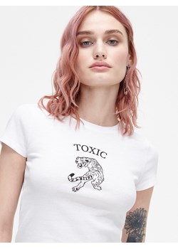 Cropp - Biały t-shirt z tygrysem - biały ze sklepu Cropp w kategorii Bluzki damskie - zdjęcie 133252511