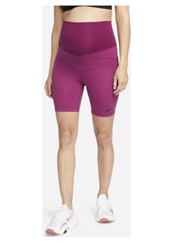 Ciążowe spodenki damskie 18 cm Nike Dri-FIT One (M) - Czerwony ze sklepu Nike poland w kategorii Spodenki ciążowe - zdjęcie 133270453