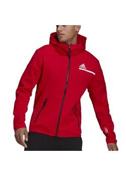 Czerwona bluza męska Adidas dzianinowa sportowa  ze sklepu streetstyle24.pl w kategorii Bluzy męskie - zdjęcie 133664903