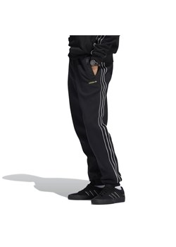 adidas Originals Shadow 3-Stripes > H31288 ze sklepu streetstyle24.pl w kategorii Spodnie męskie - zdjęcie 133665281