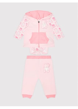 Guess Komplet dresowy H1YW03 KA6W0 Różowy Regular Fit ze sklepu MODIVO w kategorii Odzież dla niemowląt - zdjęcie 134368523