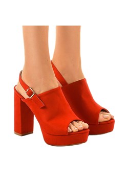Czerwone sandały na obcasie z cholewką 9R05 ze sklepu ButyModne.pl w kategorii Sandały damskie - zdjęcie 134775923