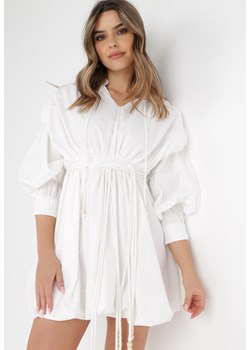 Biała Sukienka Adousa ze sklepu Born2be Odzież w kategorii Sukienki - zdjęcie 134944492