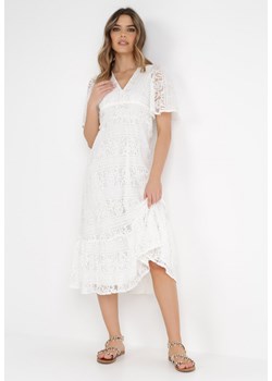 Biała Sukienka Delenia ze sklepu Born2be Odzież w kategorii Sukienki - zdjęcie 134949902