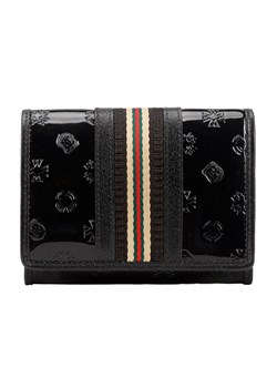 Damski portfel z lakierowanej skóry z monogramem i tasiemką mały czarny ze sklepu WITTCHEN w kategorii Portfele damskie - zdjęcie 135119653