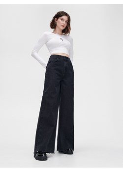 Cropp - Czarne jeansy wide leg - czarny ze sklepu Cropp w kategorii Jeansy damskie - zdjęcie 135300114