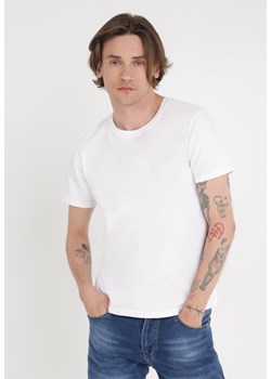 Biały T-shirt Elagio ze sklepu Born2be Odzież w kategorii T-shirty męskie - zdjęcie 135480202