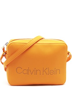Calvin Klein Listonoszka ze sklepu Gomez Fashion Store w kategorii Listonoszki - zdjęcie 135831593