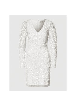 Sukienka Lace & Beads biała z cekinami z dekoltem w literę v dopasowana na ślub cywilny 
