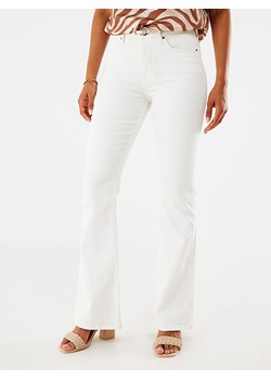 Dżinsy - Slim fit - w kolorze białym ze sklepu Limango Polska w kategorii Jeansy damskie - zdjęcie 136655974