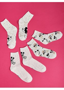 Cropp - 3 pack długich skarpet Mickey Mouse - biały ze sklepu Cropp w kategorii Skarpetki damskie - zdjęcie 137223860