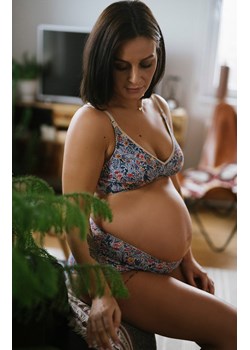 Ciążowe figi damskie Motley Floral, Kolor granatowo-beżowy, Rozmiar S, Momtobe ze sklepu Intymna w kategorii Bielizna ciążowa - zdjęcie 137662264