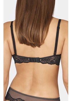 Triumph Amourette Charm W02 biustonosz soft 10199586, Kolor czarny, Rozmiar 70F, Triumph ze sklepu Intymna w kategorii Biustonosze - zdjęcie 137665614