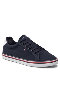 Tenisówki TOMMY HILFIGER - Essential Th Sneaker FW0FW06178 Desert Sky DW5 ze sklepu eobuwie.pl w kategorii Trampki damskie - zdjęcie 137773692
