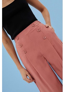 Gładkie spodnie z wiskozy ze sklepu Moodo.pl w kategorii Spodnie damskie - zdjęcie 137881093