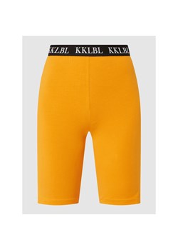 Spodnie kolarki z paskiem z logo ze sklepu Peek&Cloppenburg  w kategorii Spodnie damskie - zdjęcie 138145303