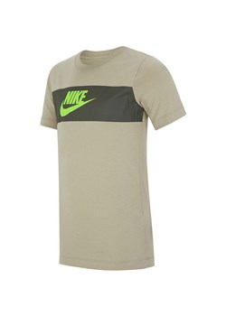 Koszulka chłopięca Sportswear Tee Chest Panel Nike ze sklepu SPORT-SHOP.pl w kategorii T-shirty chłopięce - zdjęcie 138174720