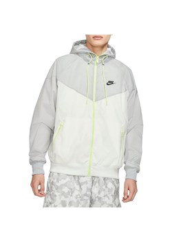Kurtka męska Sportswear Windrunner Jacket Nike ze sklepu SPORT-SHOP.pl w kategorii Kurtki męskie - zdjęcie 138194530