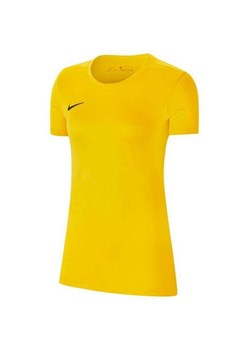 Bluzka damska Nike na wiosnę 