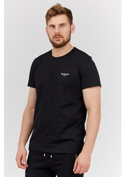 BALMAIN - Czarny t-shirt męski z małym aksamitnym logo ze sklepu outfit.pl w kategorii T-shirty męskie - zdjęcie 138446784
