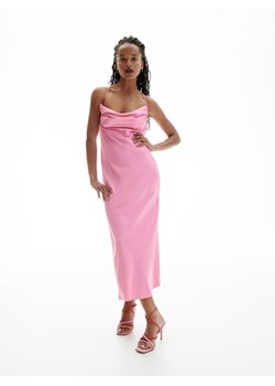 Reserved - Satynowa sukienka - Różowy ze sklepu Reserved w kategorii Sukienki - zdjęcie 138856261