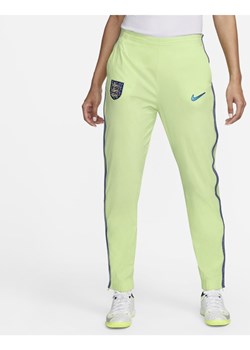 Damskie spodnie piłkarskie z tkaniny Anglia - Zieleń ze sklepu Nike poland w kategorii Spodnie damskie - zdjęcie 139590583