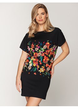 Czarna sukienka mini w kwiaty Bialcon ze sklepu Eye For Fashion w kategorii Sukienki - zdjęcie 139592420