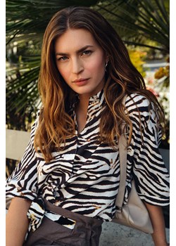 Luźna koszula z wiskozy, nadruk zebra ze sklepu Greenpoint.pl w kategorii Koszule damskie - zdjęcie 139799022