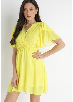 Żółta Sukienka Theselle ze sklepu Born2be Odzież w kategorii Sukienki - zdjęcie 139859772