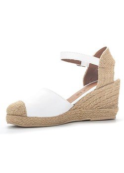 Sandały w kolorze biało-cbeżowym ze sklepu Limango Polska w kategorii Espadryle damskie - zdjęcie 139869214