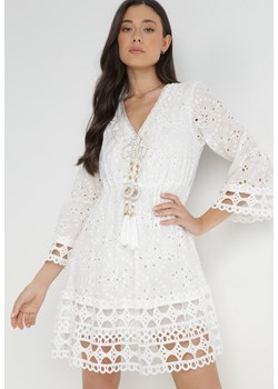 Biała Sukienka Chionomeda ze sklepu Born2be Odzież w kategorii Sukienki - zdjęcie 140523323