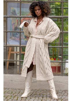 Beżowy sweter Chunky Knit z wełną i alpaką F1261, Kolor beżowy, Rozmiar S/M, Fobya ze sklepu Primodo w kategorii Swetry damskie - zdjęcie 140695272