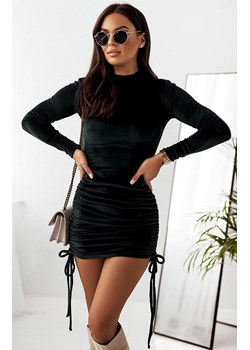 Czarna welurowa sukienka z regulowaną długością Lana 317, Kolor czarny, Rozmiar XS, Ivon - id: 153188 - marki Ivon - 140697410 Czarna welurowa sukienka z regulowaną długością Lana 317, Kolor czarny, Rozmiar XS, Ivon ze sklepu Primodo w kategorii Sukienki - zdjęcie 140697410